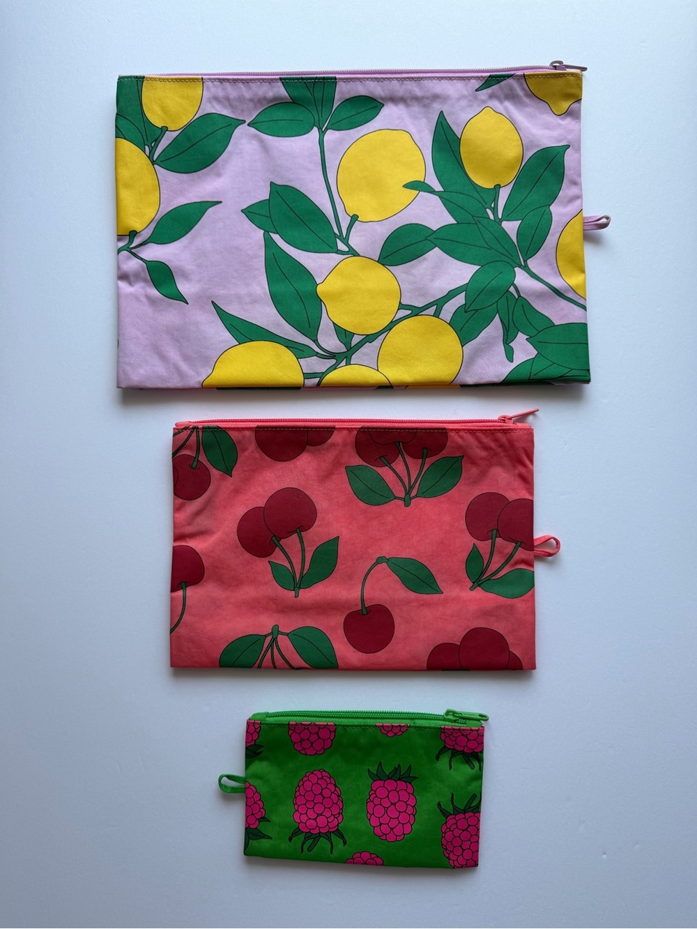 NWOT BAGGU Sunshine Fruit Go Pouch Set - Picture 2 of 3